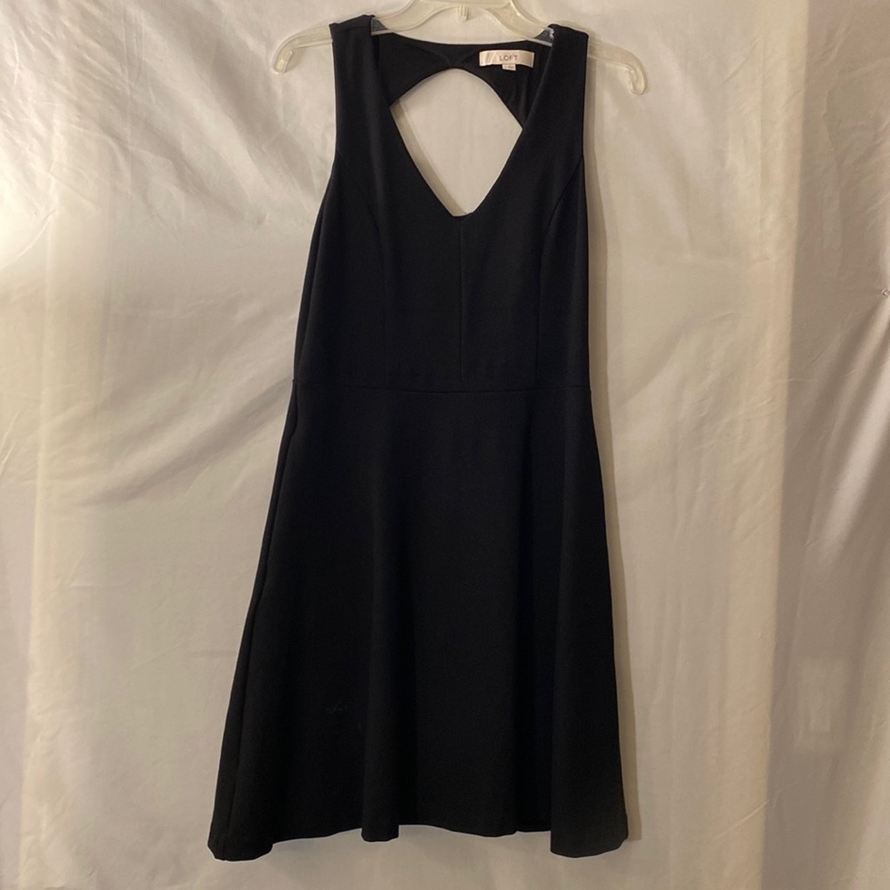 Preowned size 4 Loft black cocktail dress